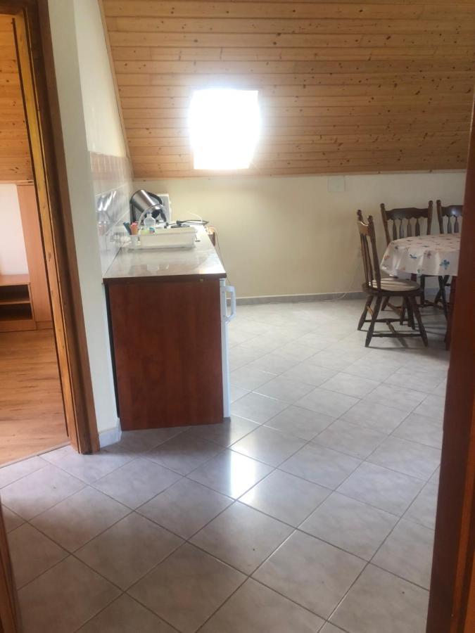 Zalakarosi Egerfa Nyaralohaz Foeldszinti Es Emeleti Apartman Εξωτερικό φωτογραφία
